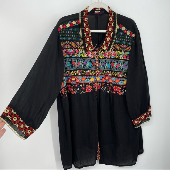 Johnny Was Tops - Johnny Was floral embroidered tunic size large L black button front